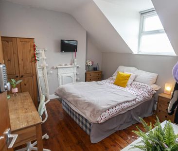 6 bedroom terraced house to rent - Photo 3