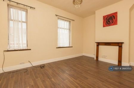2 bedroom terraced house to rent - Photo 5