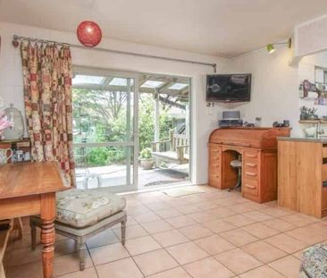 Secluded Studio - Pet Friendly - Photo 2