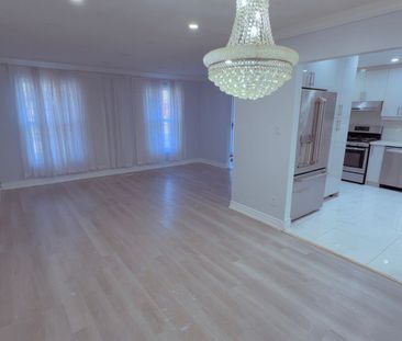 For Lease - 78 Crittenden Square, Toronto, Ontario - Photo 3