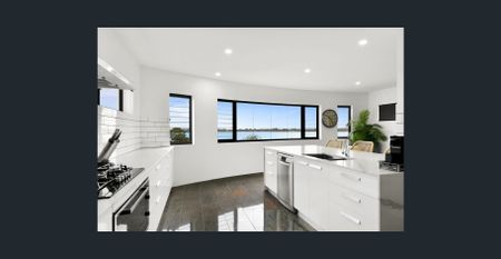 Penthouse Apartment - Photo 4