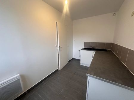 Location Appartement 1 pièce 41m² OZOIR LA FERRIERE 77330 - Photo 5