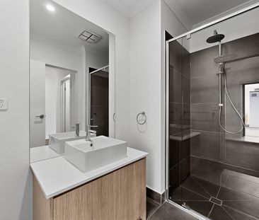 1 Fen Walk, Point Cook, Vic 3030 - Photo 6