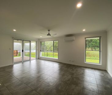 Modern Living in Echelon Estate! - Photo 1