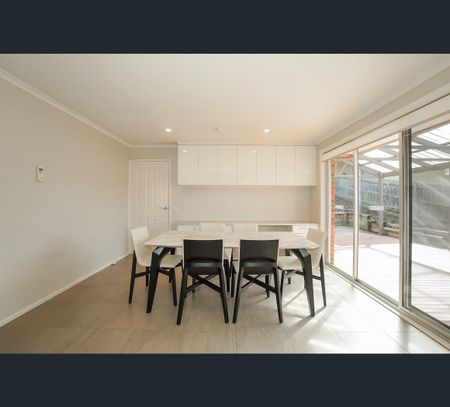 6 Cassinia Road, Templestowe Lower, Vic 3107 - Photo 4