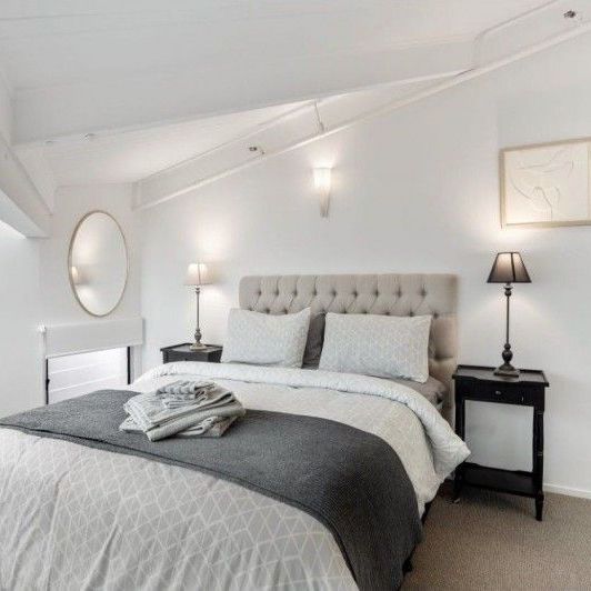 LOCATION ! LOCATION! - Photo 1