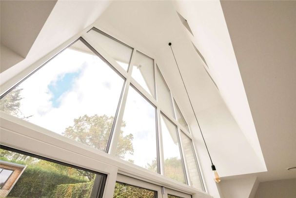 An exceptional detached home finished to the highest standard throughout. - Photo 1