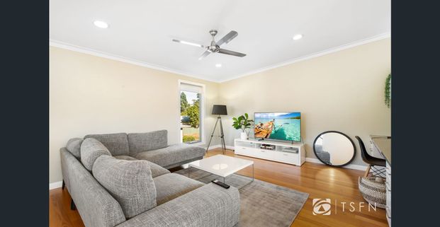 Stunning Two Bedroom Fully Furnished Townhouse - Available May 2026 - Photo 1