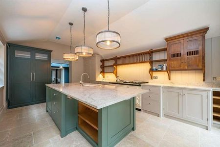 High Street, Berkhamsted, HP4 - Photo 3