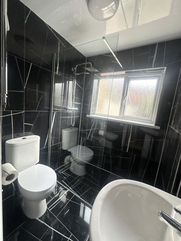 Somerset Road, Coventry - - Photo 5