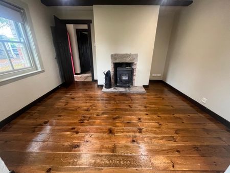 Gate Lodge, Ballygawley, Martray Road, BT70 2HF, Tyrone - Photo 2