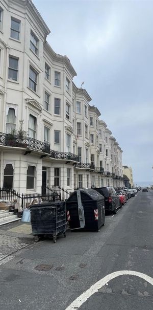 Holland Road, Hove - Photo 1