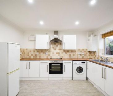 2 bedroom semi-detached house to rent - Photo 6