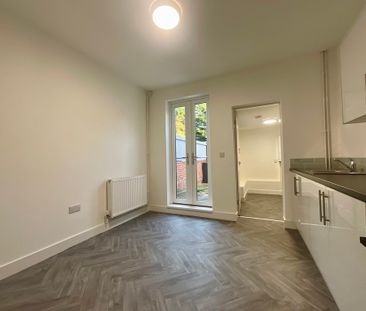 2 bedroom Mid Terraced House to let - Photo 1