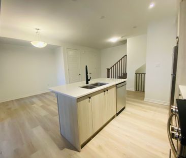 For Lease - 20 Ennerdale Street, Barrie, Ontario - Photo 4