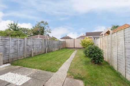 Croft Avenue, Cheltenham, GL53 - Photo 5