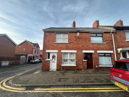 63 Broadway, Belfast, BT12 6AS - Photo 2