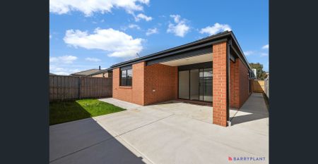 Modern Comfort & Coastal Living – Brand New 3-Bedroom Home in Cowes - Photo 4