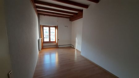 Appartement À Louer 5 Pièces , 180 M² - Photo 2