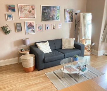 1 Bed Flat, North Common Road, W5 - Photo 2