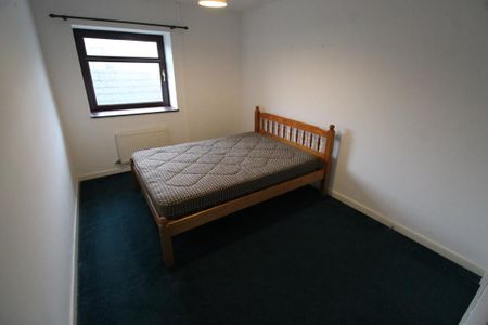 2 bedroom house to rent - Photo 2