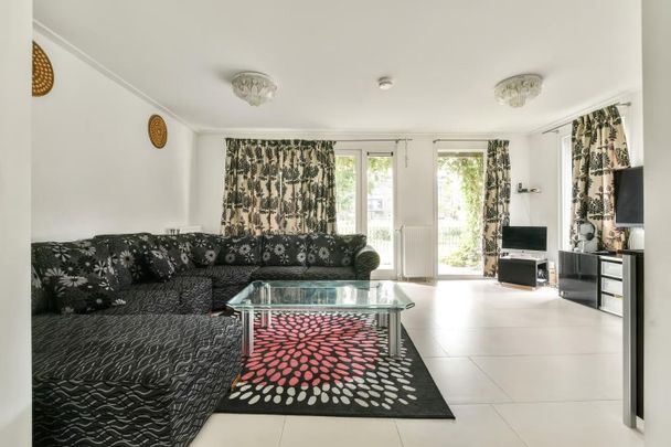 Te huur: Huis Vasco da Gamapad in Almere - Photo 1