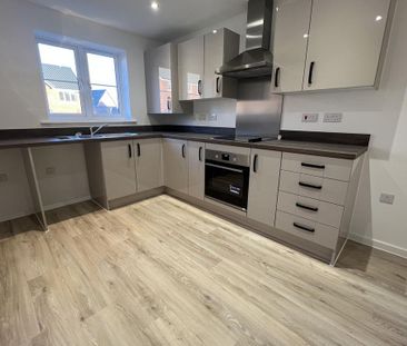 3 bedroom semi-detached house to rent - Photo 5