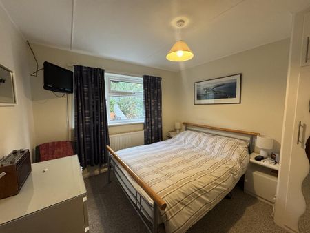 3 bedroom terraced house to rent - Photo 5