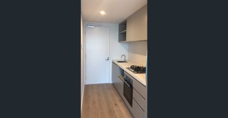 High level one bedroom with stunning CBD views - Photo 5