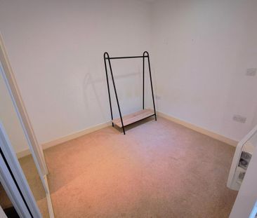 Studio to rent - Photo 6