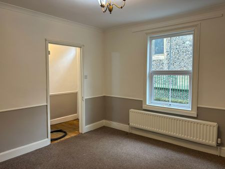 St Marys Cottages, Church Lane, Newmarket - Photo 2