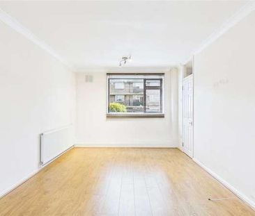 Hind Close, Hainault Chigwell, Essex, IG7 - Photo 2