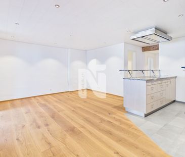 Liebevoll renovierte 2.5-Zimmer-Wohnung mit rustikalem Charme und B... - Photo 4