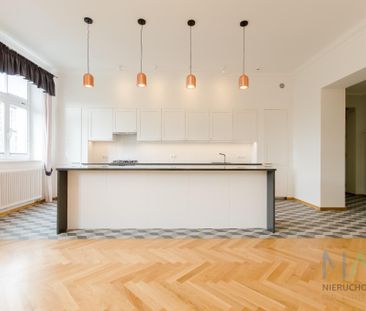 Przestronny i piękny apartament położony przy samych plantach - Фото 1