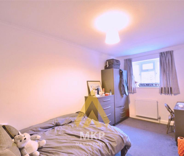 8 bedroom detached house to rent - Photo 4