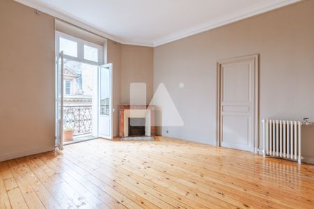 BORDEAUX CENTRE APPARTEMENT FAMILIAL - BALCONS ET VUES DÉG - Photo 3