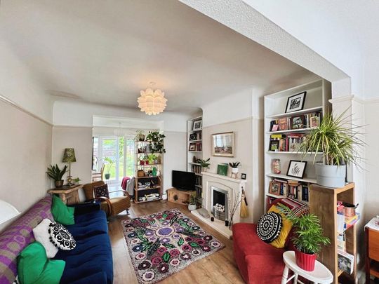 3 bedroom semi-detached house to rent - Photo 1