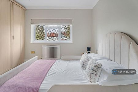 5 bedroom detached house to rent - Photo 5
