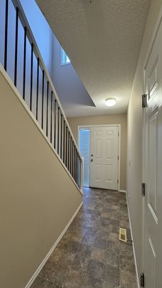 13 Country Village Circle Northeast, Calgary - Photo 1