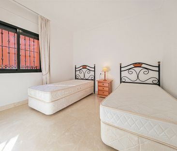 Apartment with Golf Views for Rent in Elviria - Photo 6