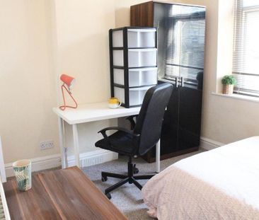 2 bedroom private hall to rent - Photo 4