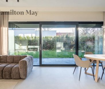 Elegancki, stylowy, zupełnie nowy dom na warszawskich Starych Włochach - Zdjęcie 1