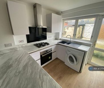 2 bedroom terraced house to rent - Photo 2