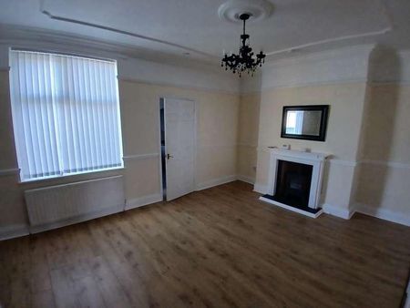 West Terrace, Spennymoor, County Durham, DL16 - Photo 2
