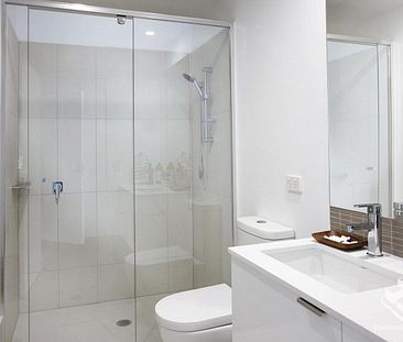 One Bedroom Unfurnished Apartment w/ Balcony For Rent, South Brisbane QLD - Photo 1