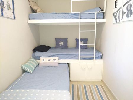 Carrer d'Amadeu Vives - Photo 5