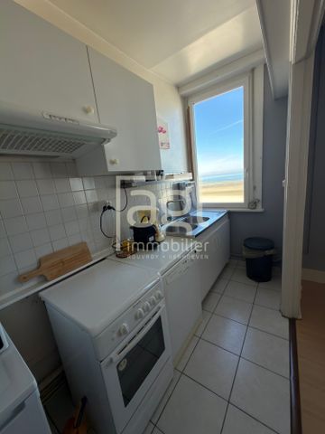 Location Appartement 2 pièces 41m² MALO LES BAINS 59240 - Photo 3