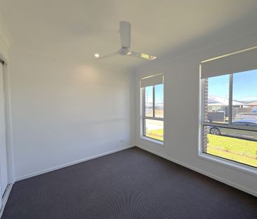 Spacious 4-Bedroom Family Home in Quiet Location - Photo 2