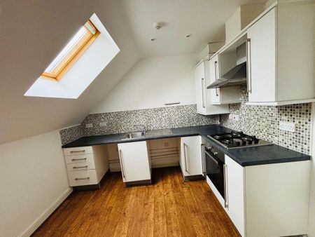 2 bedroom apartment to rent - Photo 3