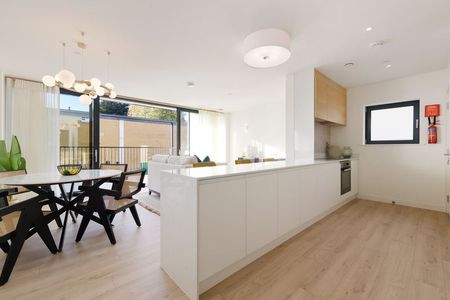 17 One Springfield Park, Foxrock, Dublin 18 - Photo 2